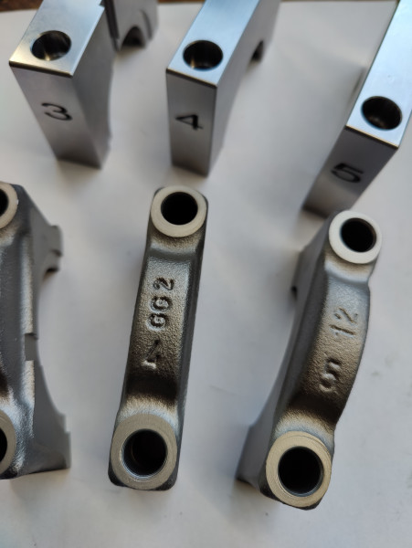 4 ZYLINDER BILLET HAUPTLAGER BÖCKE ATS-racing 1200Nm/mm2 Zugfestigkeit