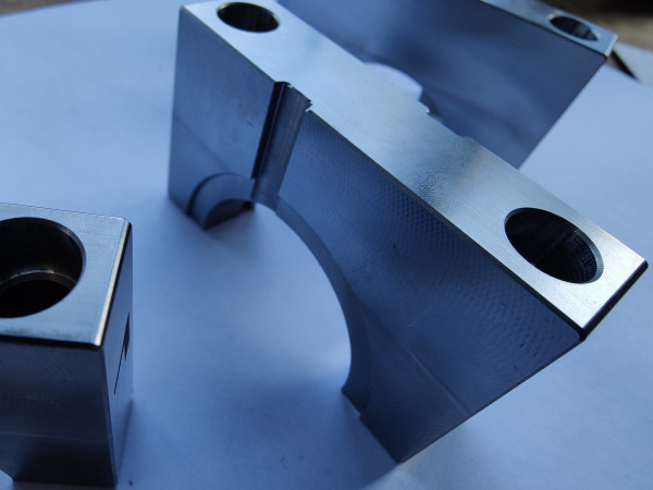 4 ZYLINDER BILLET HAUPTLAGER BÖCKE ATS-racing 1200Nm/mm2 Zugfestigkeit