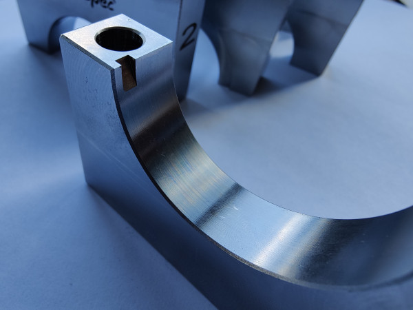 4 ZYLINDER BILLET HAUPTLAGER BÖCKE ATS-racing 1200Nm/mm2 Zugfestigkeit